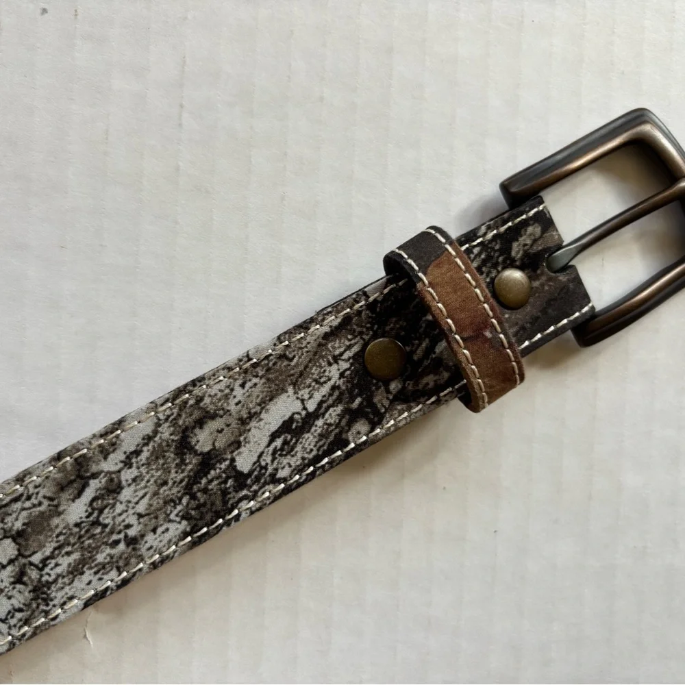 Child’s Nicona Leather Camouflage Belt Size 18
